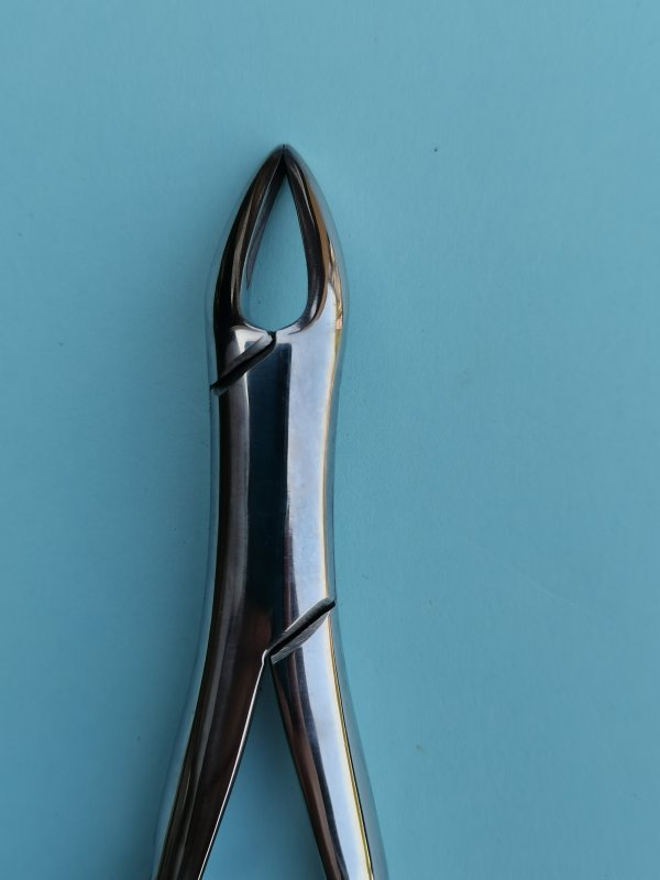 NK44-22 上頜前磨牙鉗 (波浪柄)-Extracting Forceps，new handleUpper premolars