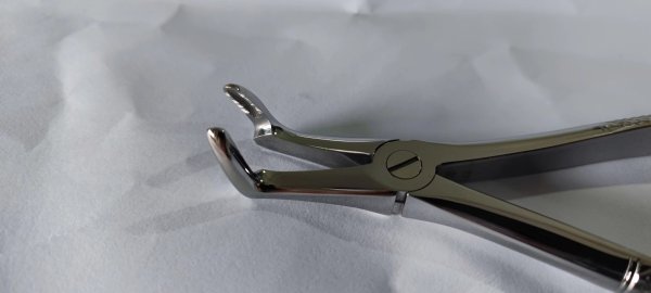 NK44-03 成人下頜根尖鉗-Extracting Forceps, Lower roots