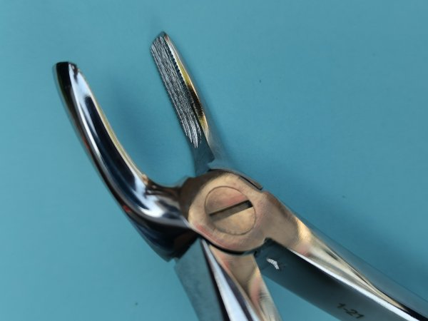 NK44-22 上頜前磨牙鉗 (波浪柄)-Extracting Forceps，new handleUpper premolars