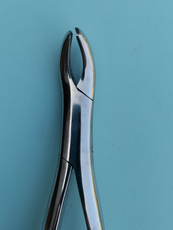 NK44-31 成人上頜左磨牙鉗 (波浪柄)-Extracting Forceps, Upper molars Left side,new handle