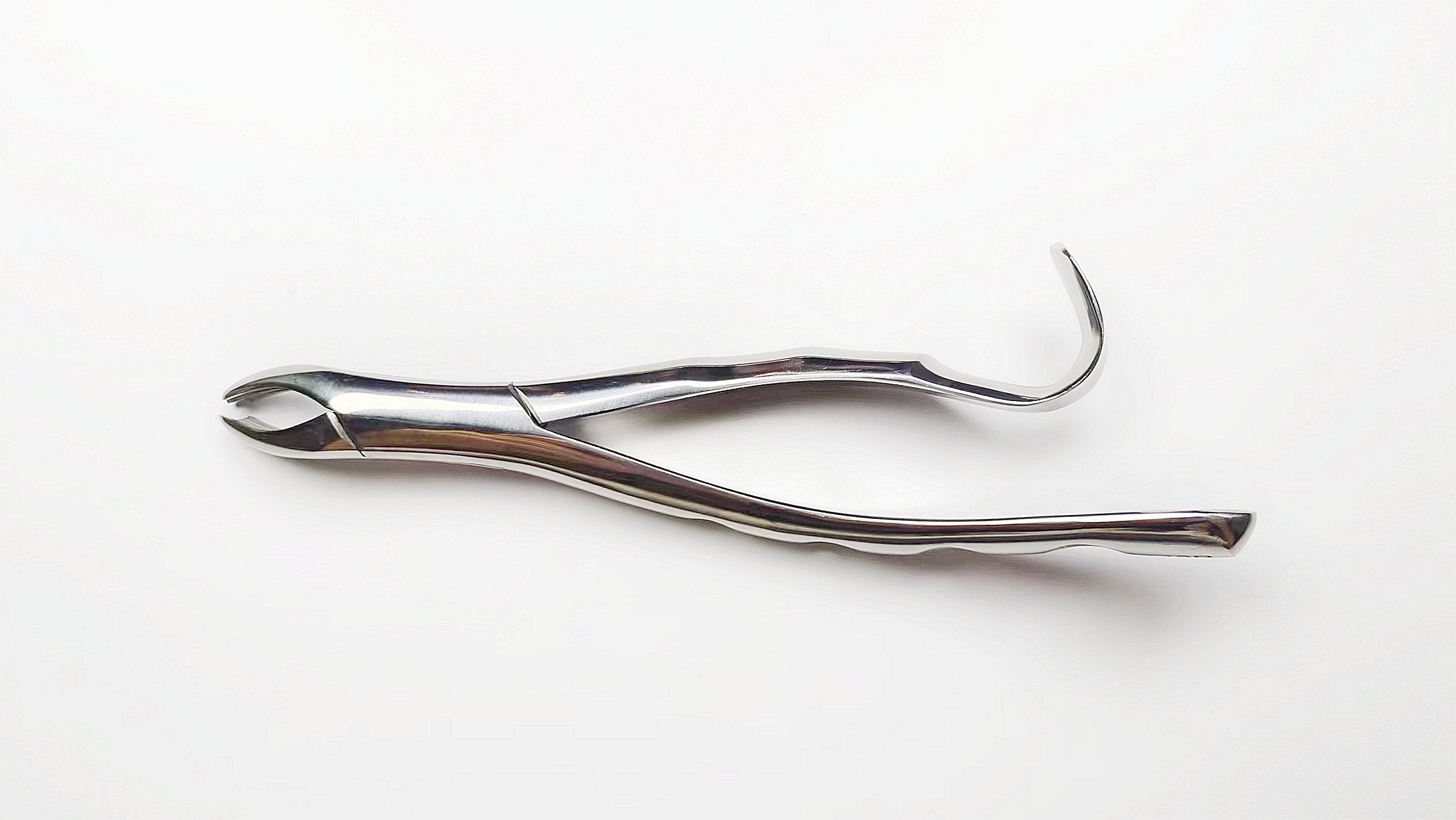NK44-32 成人上頜右磨牙鉗 (波浪柄)-Extracting Forceps, Upper molars Right side new handle