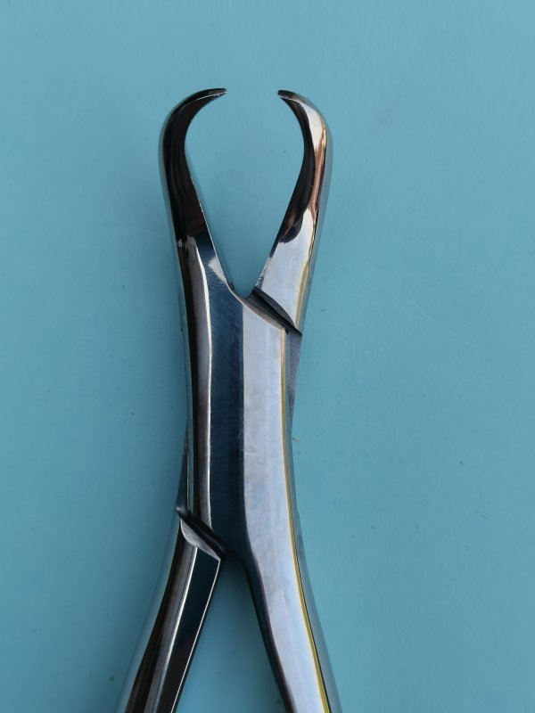 NK44-30 成人牛角鉗 (波浪柄)-Extracting Forceps, Lower molars (Cow-horn beak) new handle