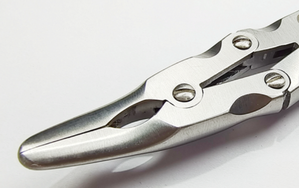 NK44-52 咬骨鉗 雙關節 彎 15cm-Bone Rongeur 15cm cvd narrow tip