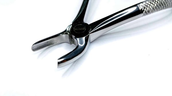 NK44-04 上頜前磨牙鉗 -Extracting Forceps, Upper premolars