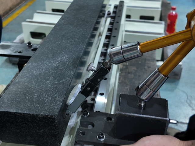 高精密雙牛頭火花機(jī)電話,精密雙牛頭火花機(jī)