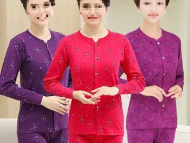 國產(chǎn)保暖羊絨棉毛混紡價(jià)格直銷 常州品冠紡織品供應(yīng);