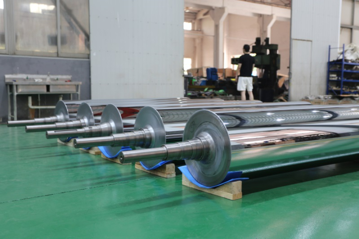 常州服裝面料鏡面輥服務(wù)商 歡迎咨詢 常州寶麗精誠(chéng)機(jī)械供應(yīng);