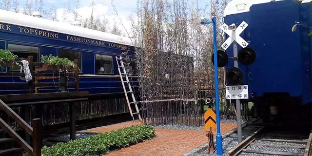 廣西景區(qū)廢舊火車廂多少錢一節(jié) 浙江中特軌道交通裝備集團供應