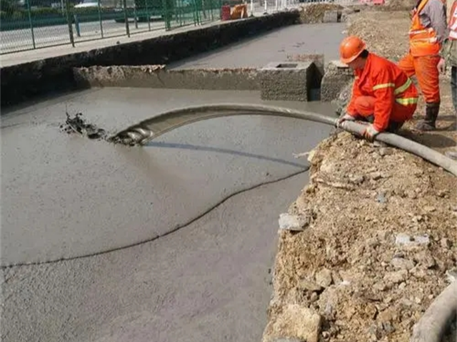 廣州公路工程泡沫混凝土供應(yīng)價(jià)格 和諧共贏 廣州興萬(wàn)佳建筑工程供應(yīng)