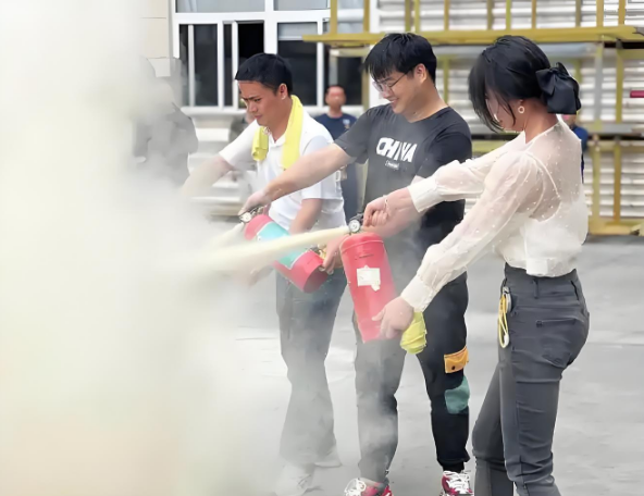 無(wú)錫金電公司消防演習
