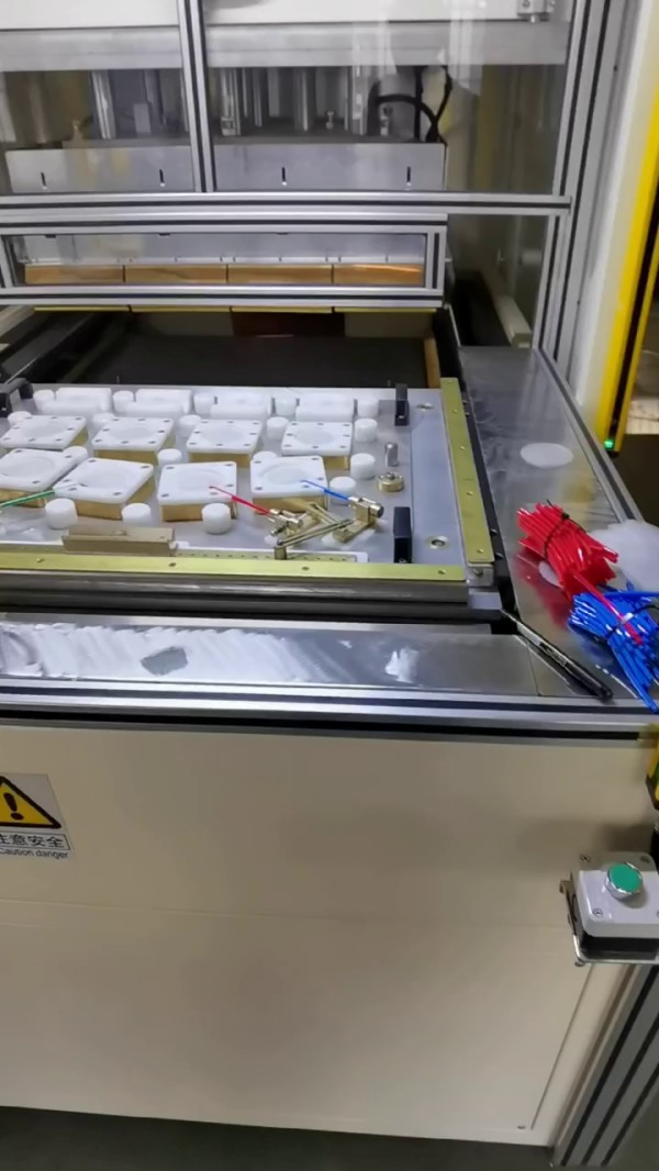 高周波滑臺機（上下疊式滑臺）