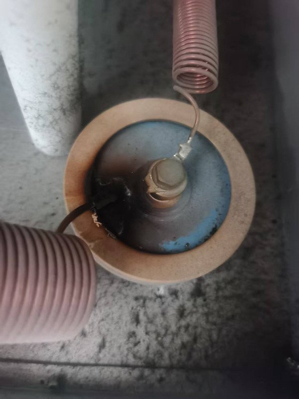 蘇州15KW高頻壓花機維修（電容擊穿）