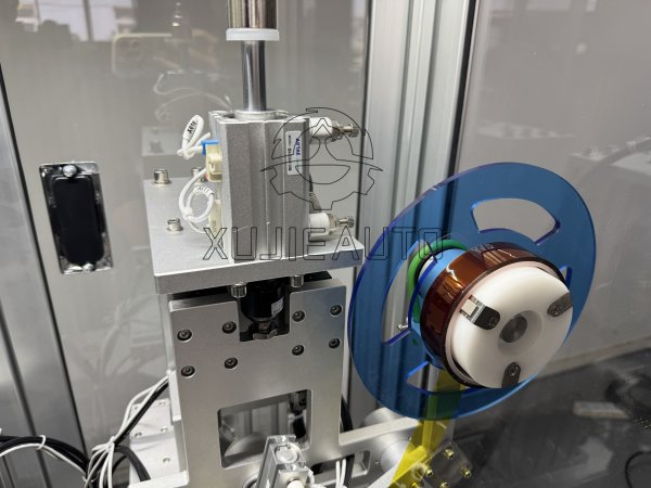 全自動定制膠帶切割粘貼一體機