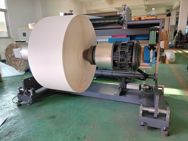 無軸蜂窩紙高速成型機-自動上料