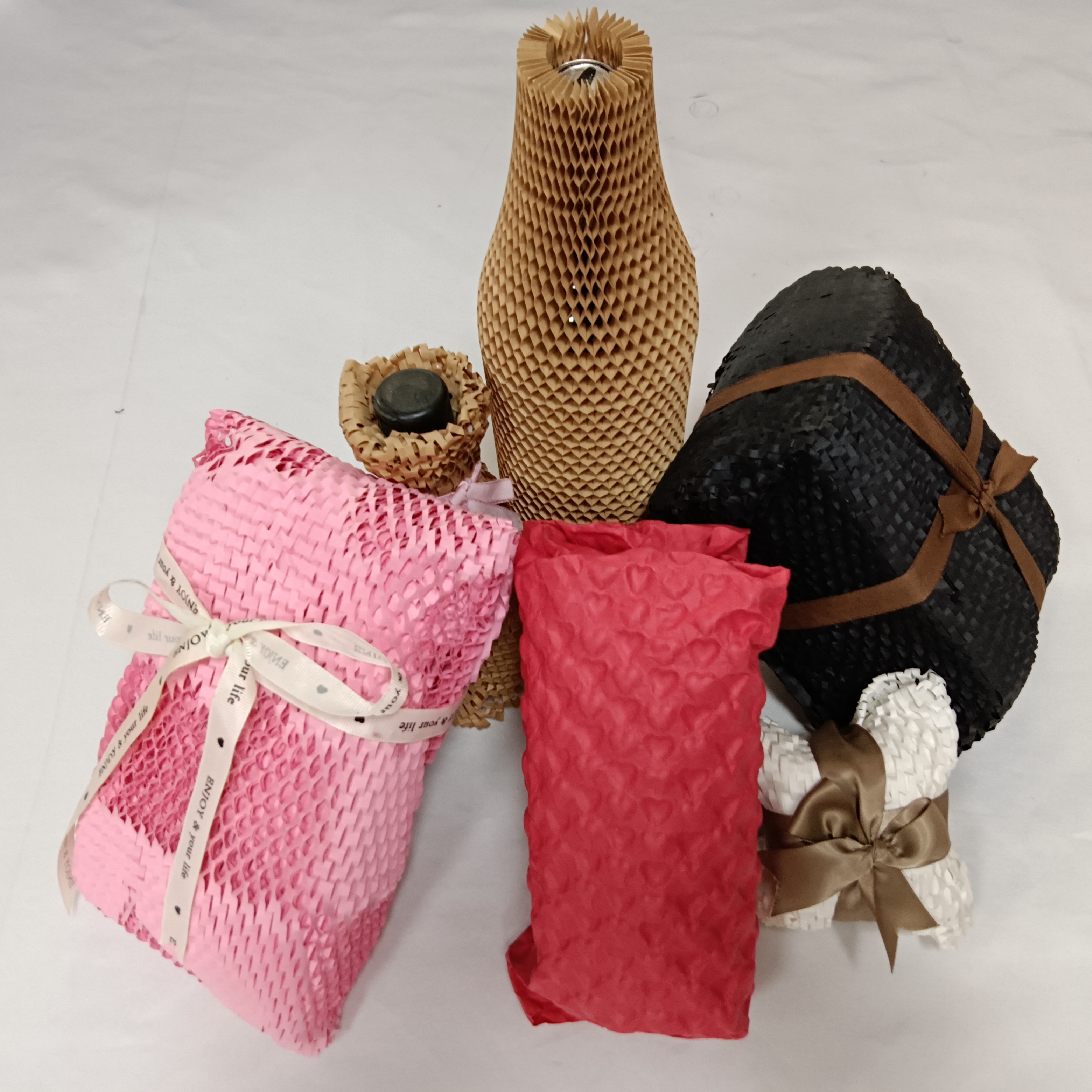 緩沖紙：滿(mǎn)足個(gè)性化需求，助力電子商務(wù)_東莞市浩霖包裝材料有限公司