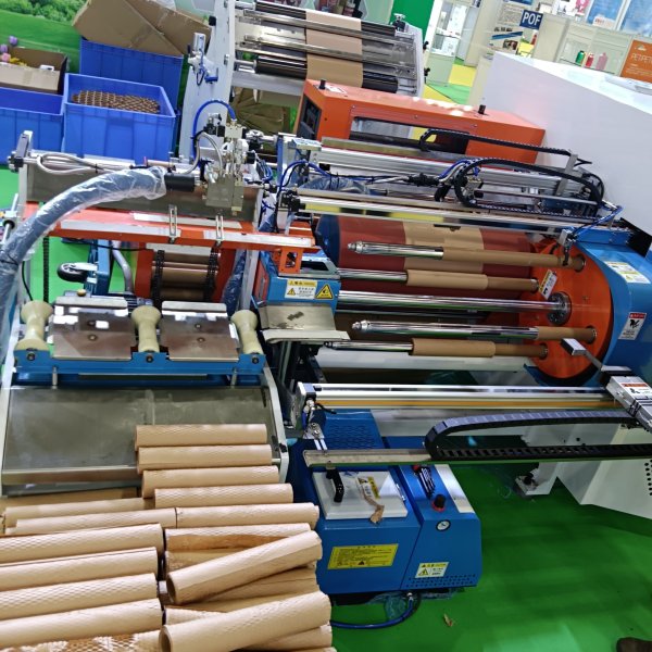 全自動(dòng)蜂窩紙高速成型機(jī)
