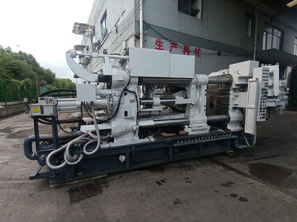 壓鑄機(jī)維修