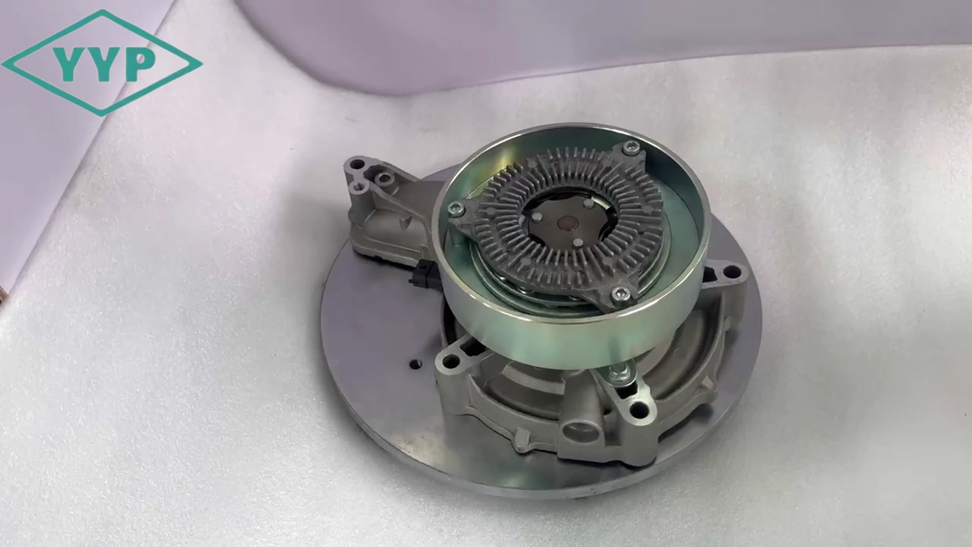 YINYI AUTO PARTS: Quality-WP0158 Water Pump for VOLVO VN VHD D9 D11D13 ...