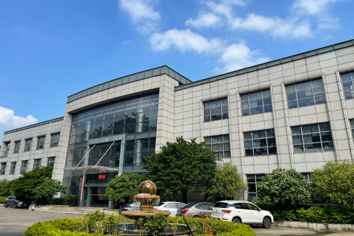 珠海定做双立柱/三立柱机台检查 广东利迅达机器人系统股份供应