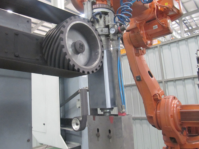 广州工业小型打磨去毛刺设备 广东利迅达机器人系统股份供应