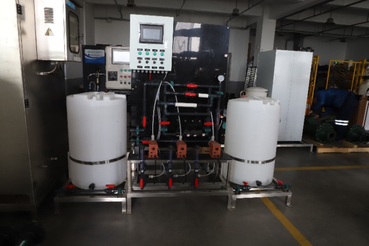 選擇智能水質(zhì)在線監(jiān)測裝置代理商