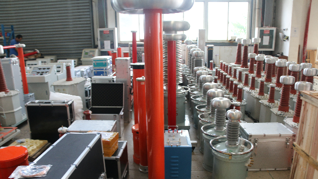 湖南模塊化交直流大電流發(fā)生器 武漢國電華美電氣設(shè)備供應(yīng)