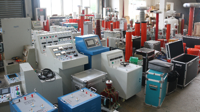 抗電磁干擾交直流大電流發生器怎么選 武漢國電華美電氣設備供應