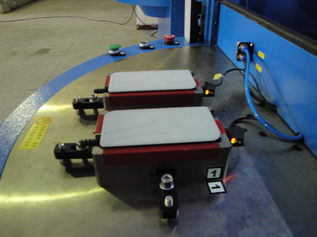 苏州小型激光焊接机工厂直销,激光焊接机