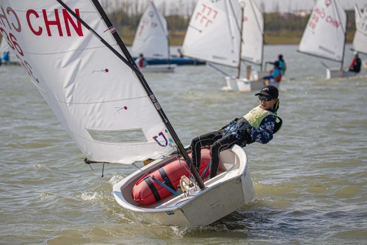 上海运动服定制设计