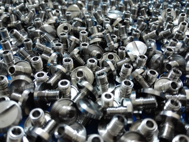 慶陽(yáng)TA9鈦標(biāo)準(zhǔn)件的價(jià)格 寶雞中巖鈦業(yè)供應(yīng) 寶雞中巖鈦業(yè)供應(yīng)