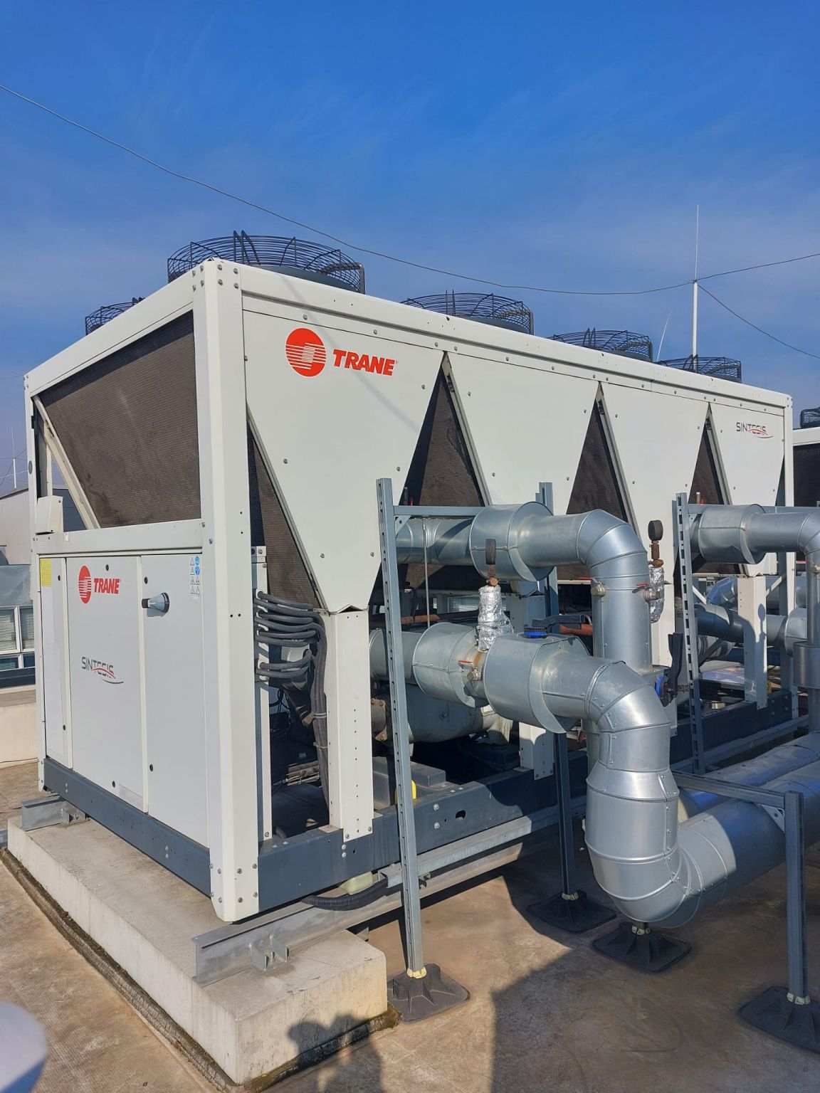 Trane Rthb Chiller Trane Air-Cooled Chillers and Heat Pumps: Efficiency & Comfort