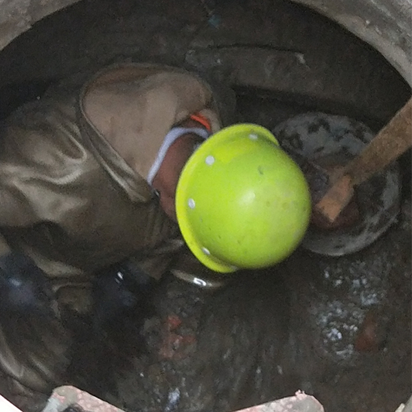 Diving sealing and salvage