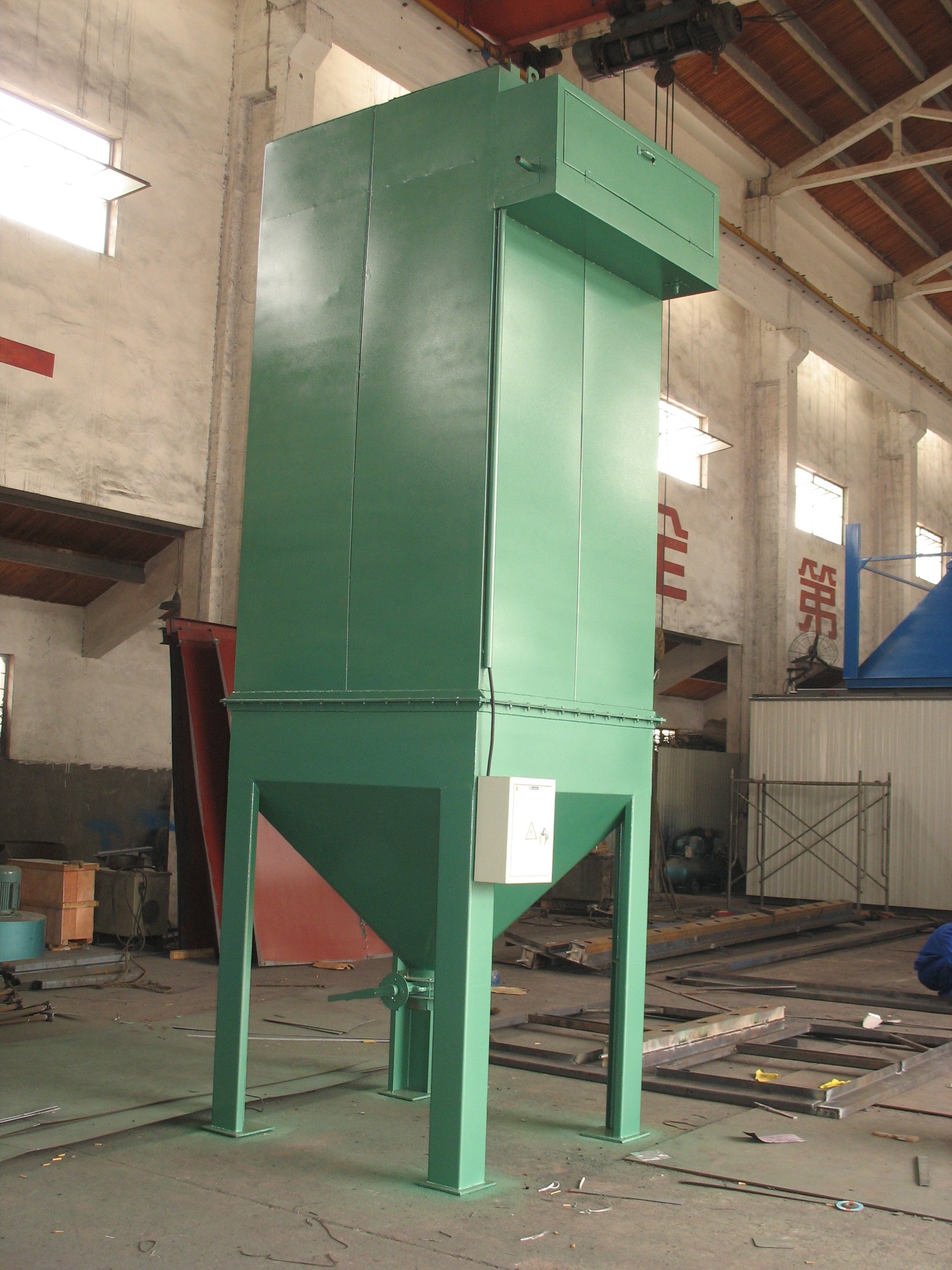 布袋除塵器的優(yōu)勢：工業(yè)除塵領(lǐng)域的高效環(huán)保之選