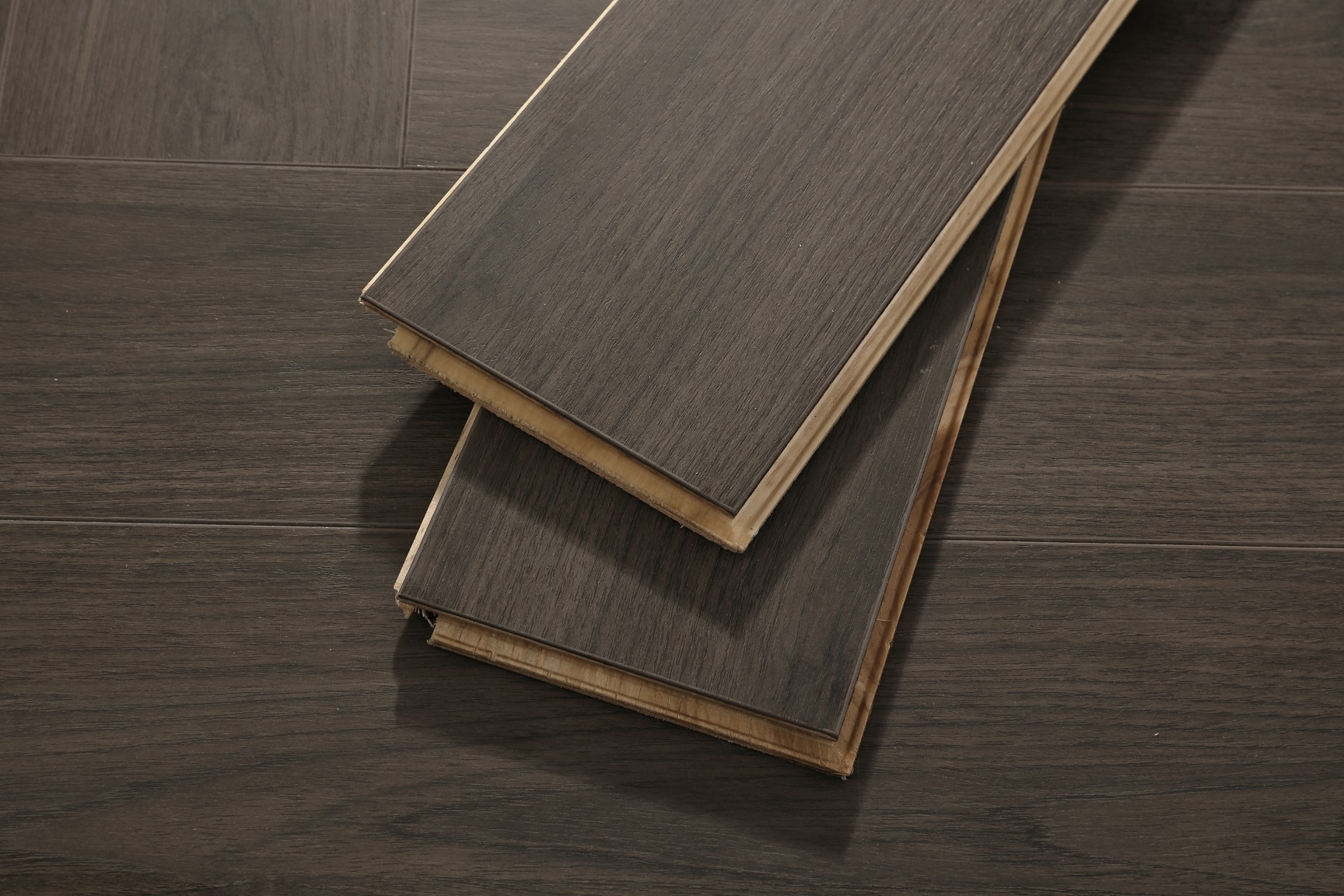 為何推薦購買實木地板？