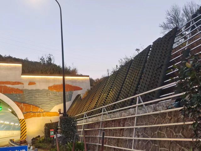 深圳市政生態(tài)邊坡綠化供應(yīng)廠家