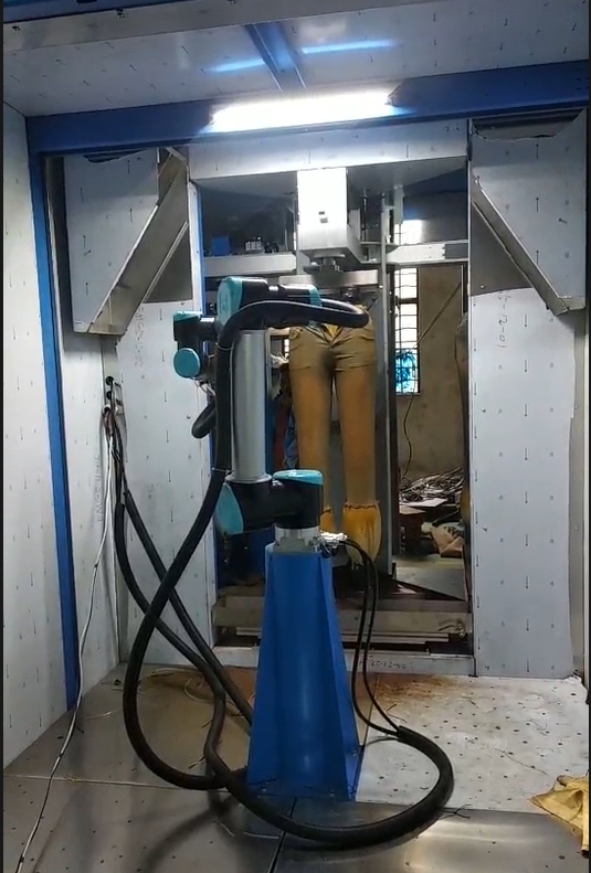 全靓牛仔裤喷涂