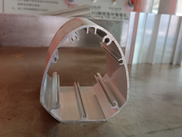 塑料切鋁機生產(chǎn)商