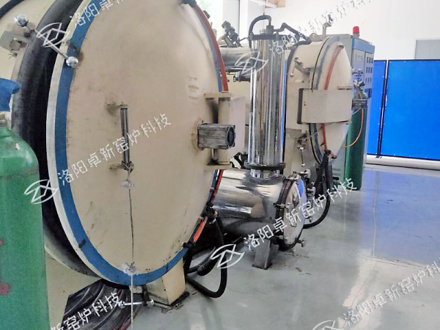 江西高溫石墨爐廠家電話 強烈推薦 洛陽卓新窯爐科技供應(yīng)