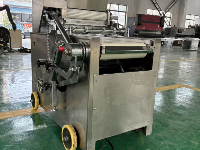 上海連續(xù)式曲奇餅干機(jī)哪家品牌好 歡迎來(lái)電 威文機(jī)械供應(yīng)