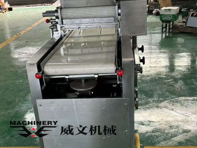 山東全自動(dòng)曲奇餅干機(jī)PLC觸摸屏控制