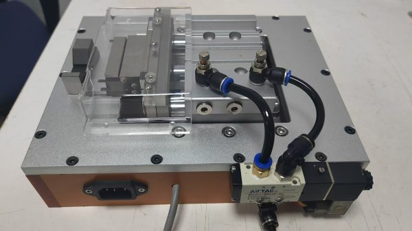 氣動組裝夾具