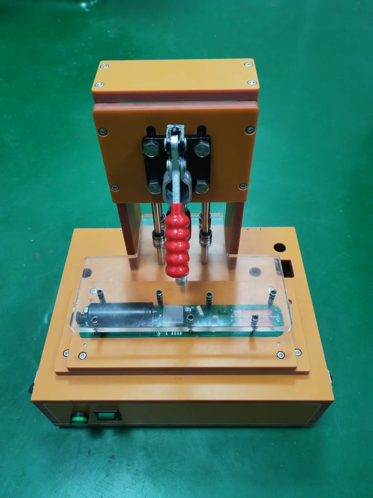 手動吸附壓合治具