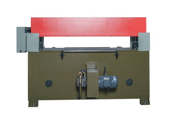 精密四柱液壓裁斷機