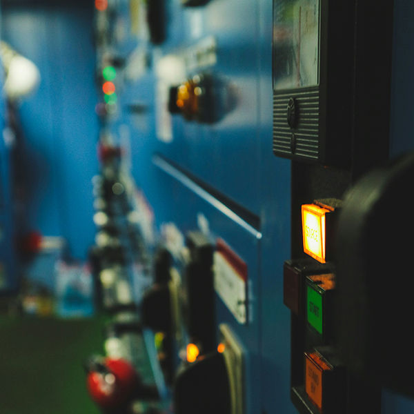 船用冷藏電源插座箱節(jié)能