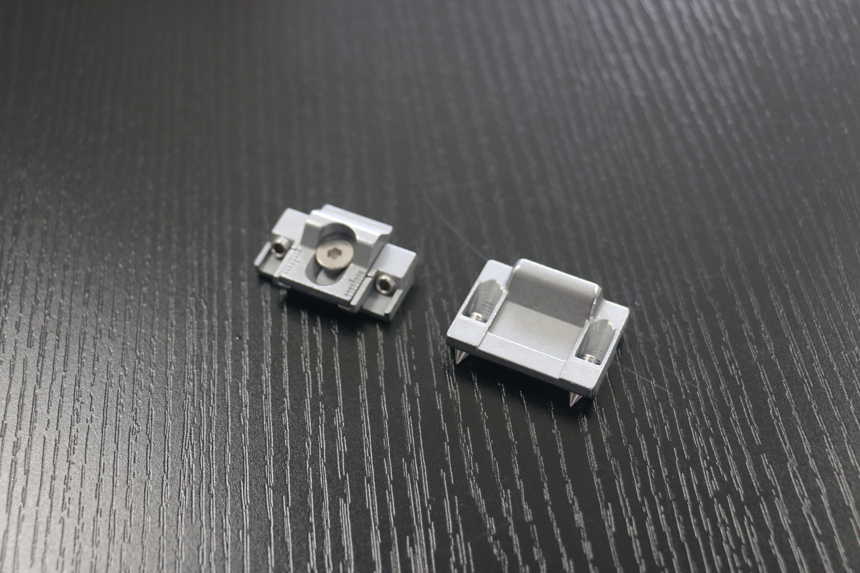 平開中間鎖五金門窗：創新鎖閉系統，重塑安全與節能新高度