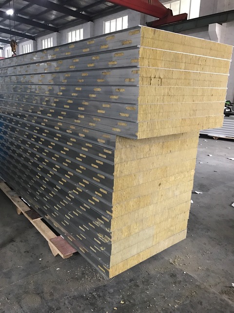 巖棉夾芯板的未來(lái)發(fā)展：實(shí)用性與市場(chǎng)前景