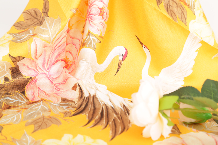 義烏絲綢數(shù)碼印花面料 服務(wù)為先 杭州依翰絲綢文化創(chuàng)意供應(yīng)