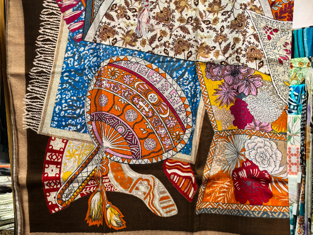 浙江喬琪紅云紗染色面料 服務(wù)為先 杭州依翰絲綢文化創(chuàng)意供應(yīng)