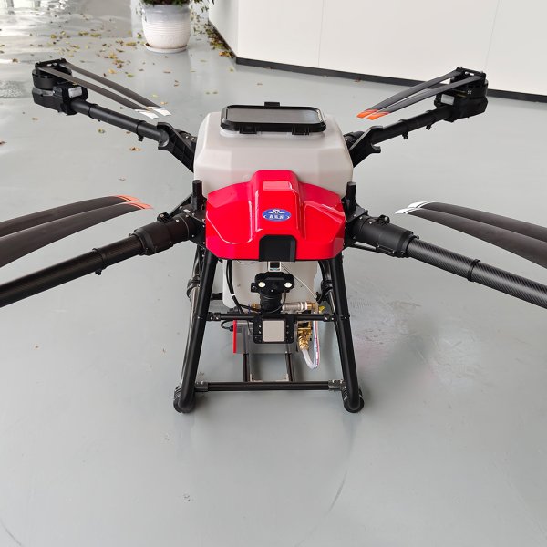 清洗無(wú)人機(jī)-光伏清洗機(jī)器人