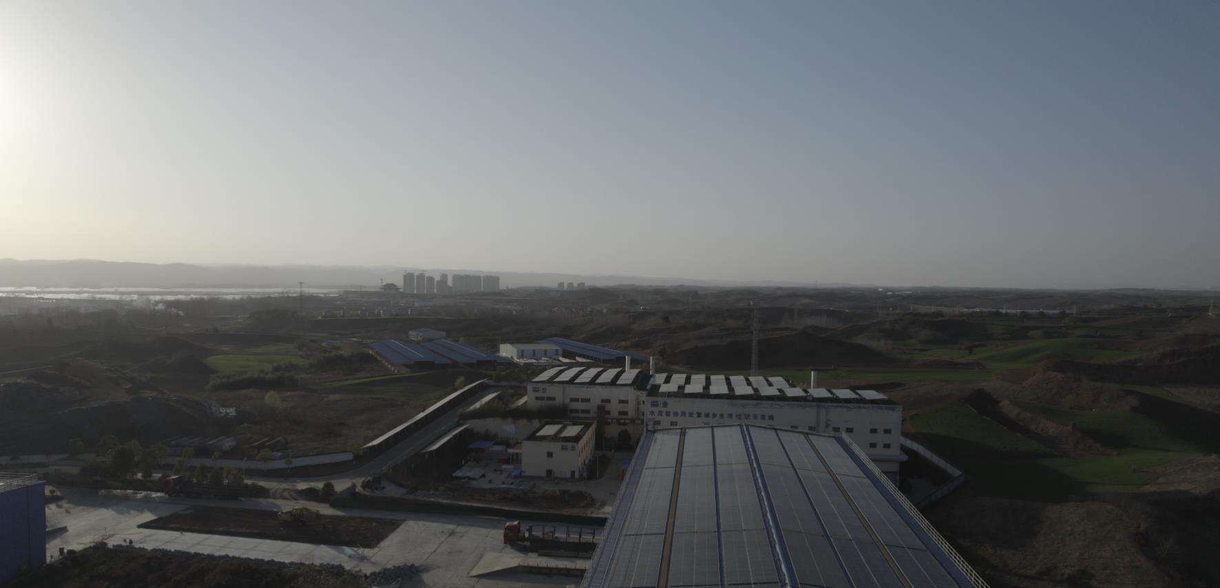 老河口水泥集團-掛式光伏清洗機器人案例